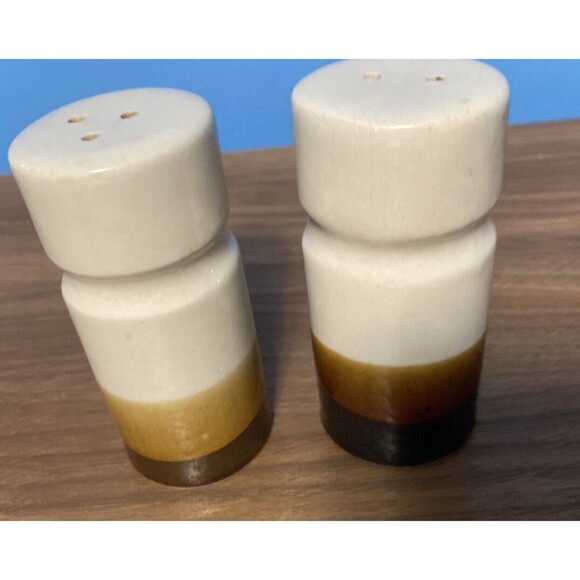 1970s Brown Tan Pottery Salt and Pepper Shakers Landscape Nature Vintage - Picture 2 of 8